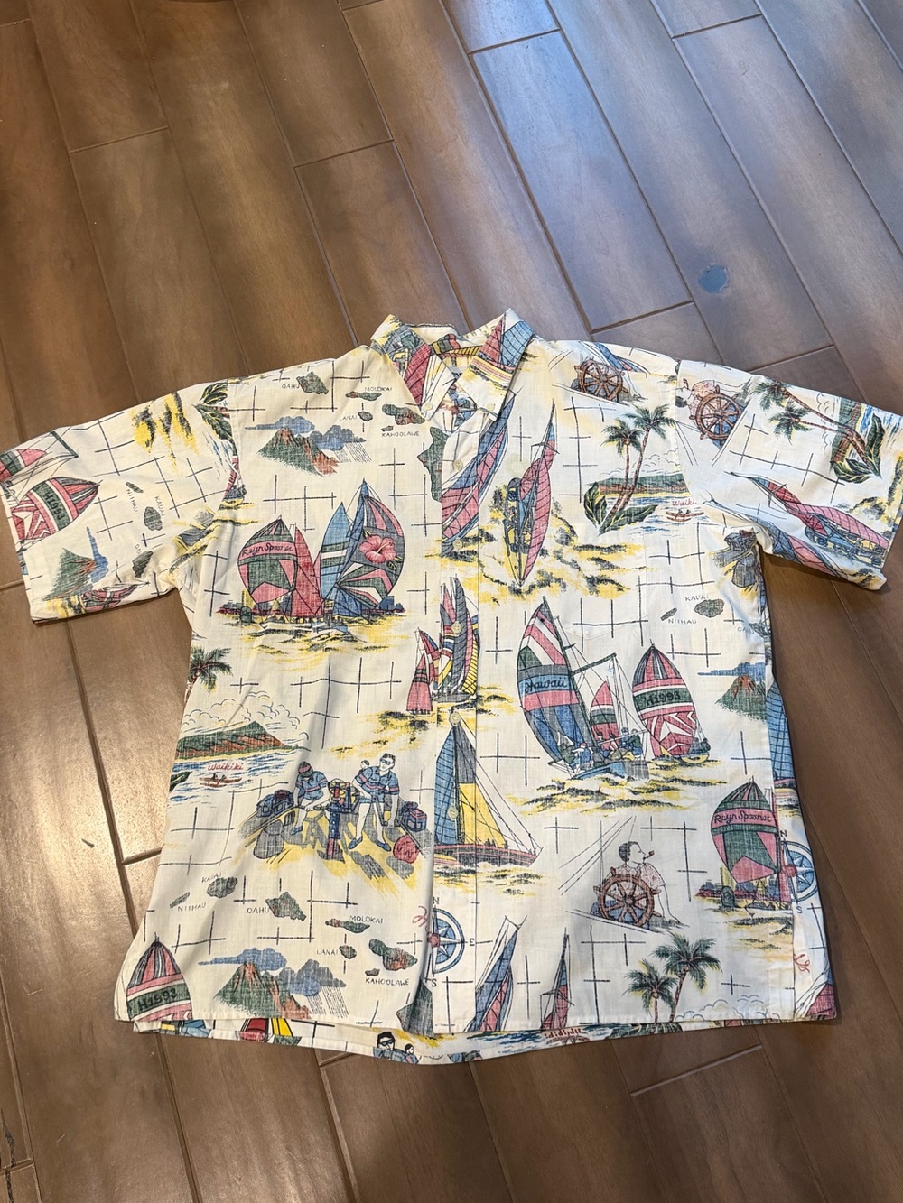 reyn spooner White Short Sleeve Hawaii Sailboat Print Button-Up Shirt